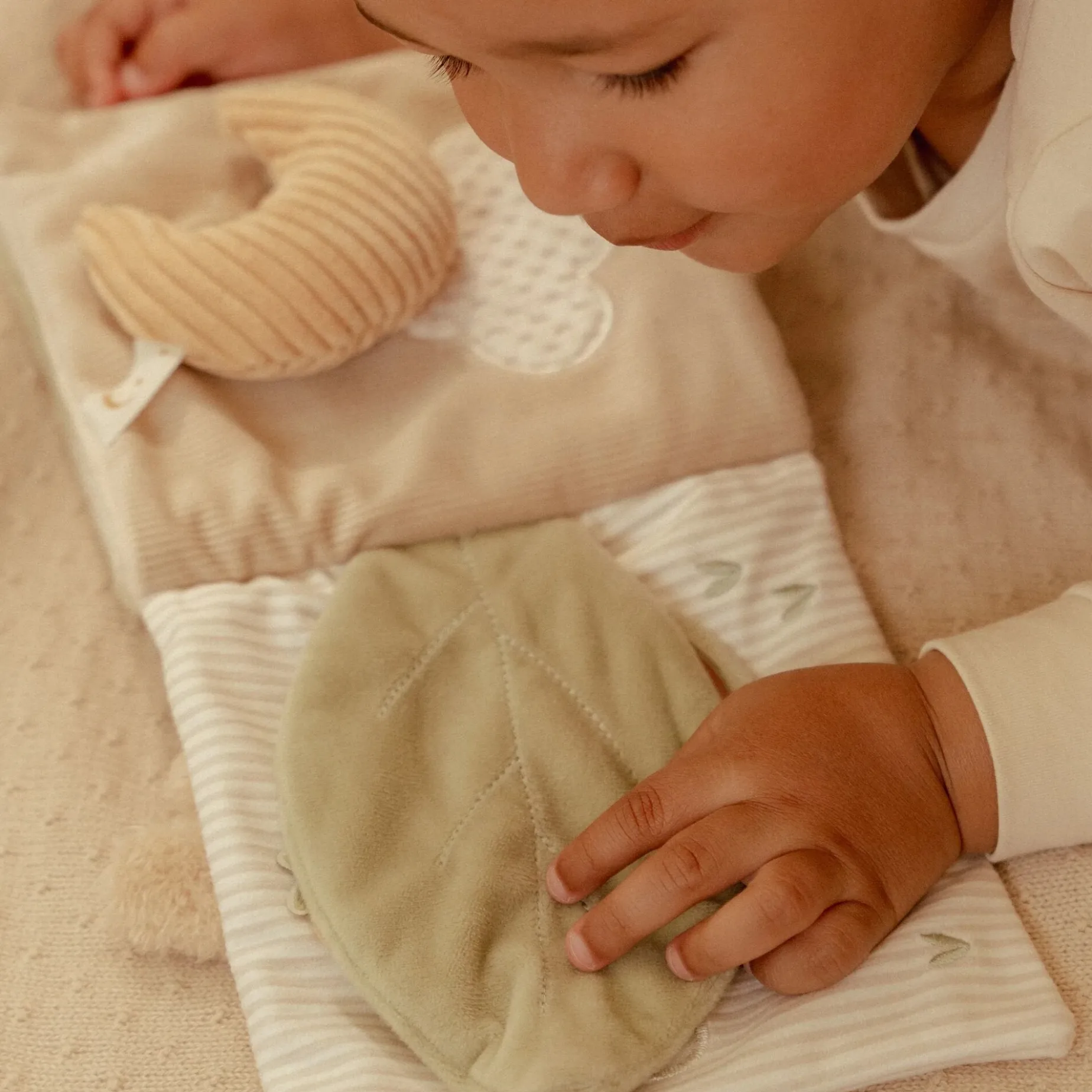 Activiteitenboekje - Beige - Newborn Naturals