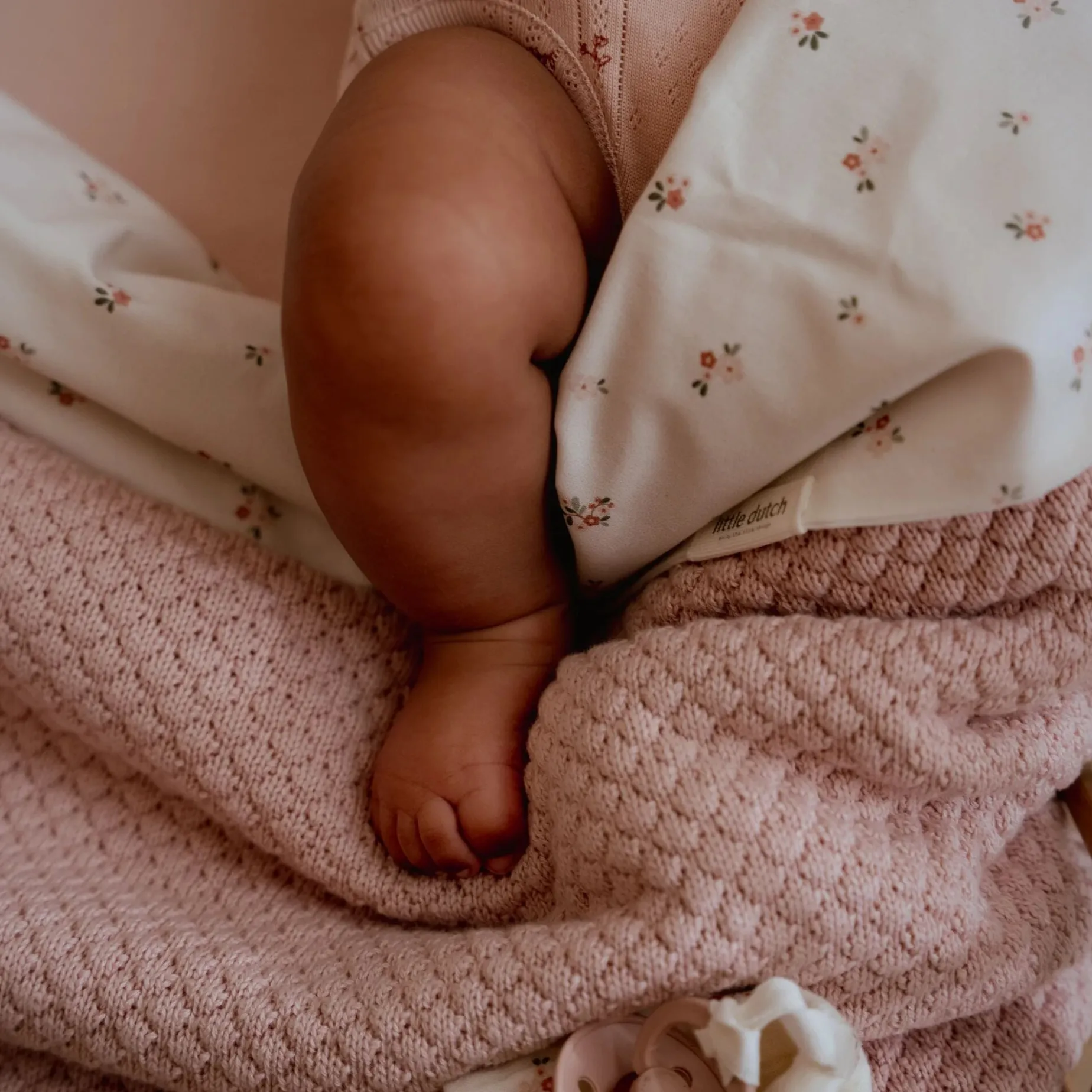 Gebreid wiegdeken - Fleece - Roze - Essentials