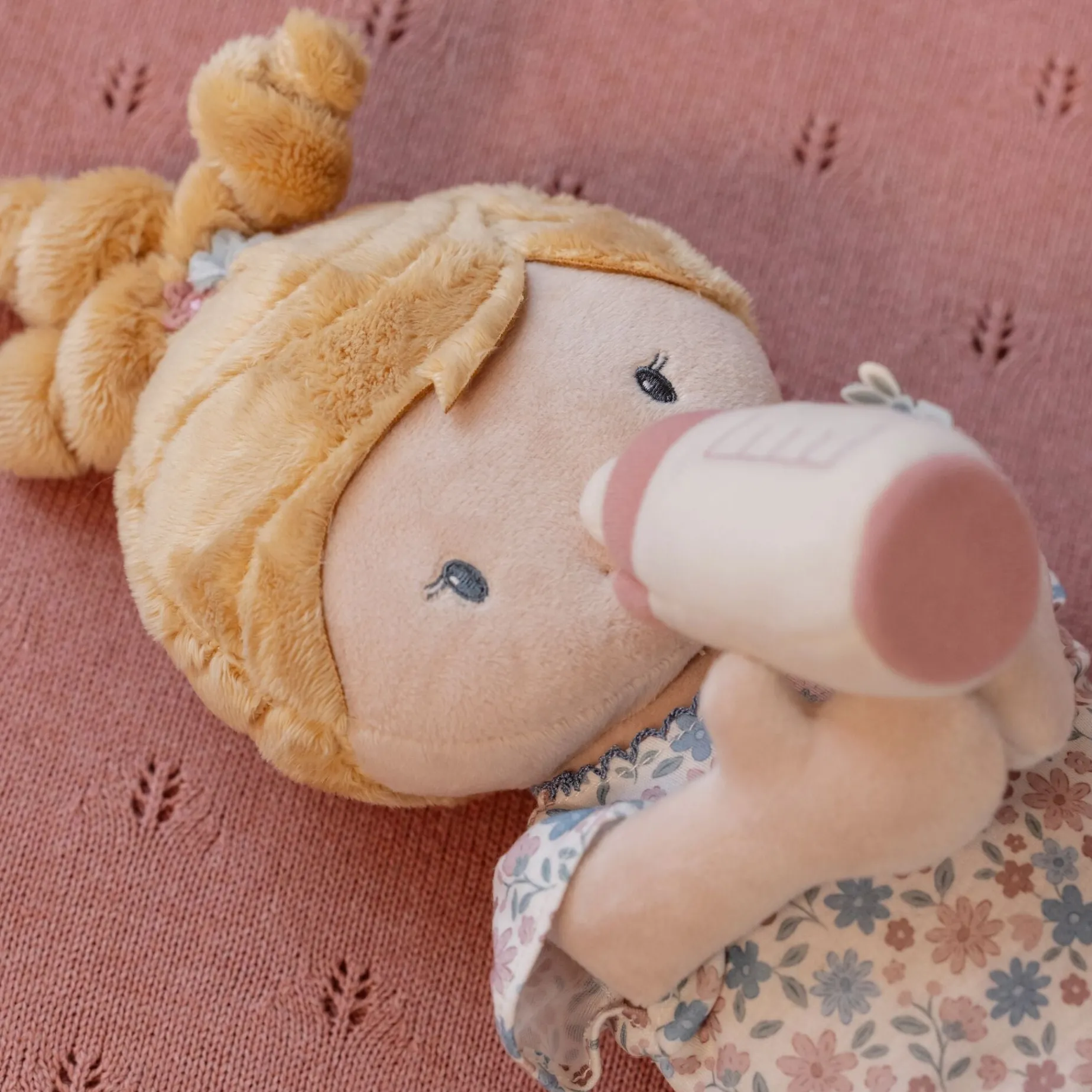 Knuffel babypop Julia - 40 cm
