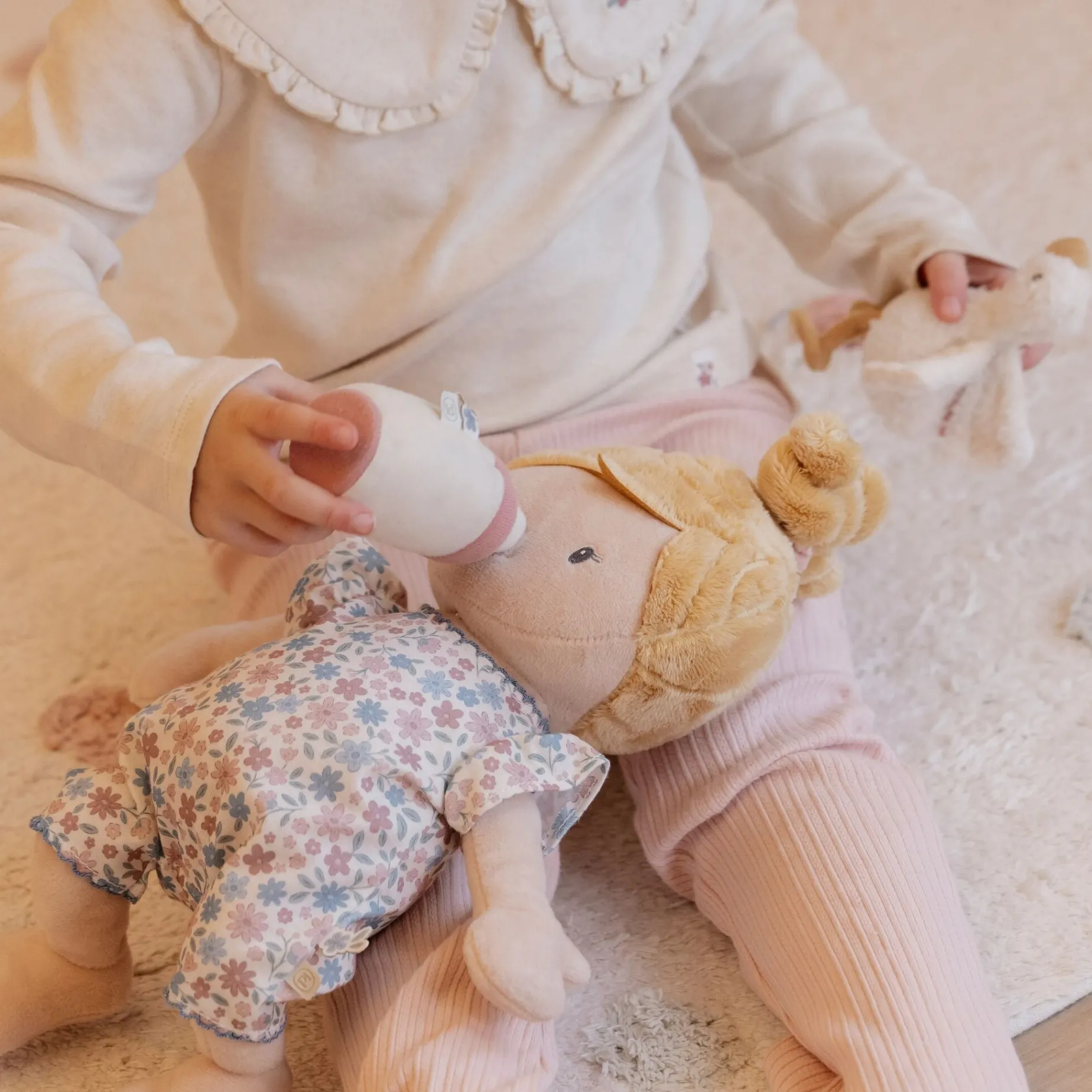 Knuffel babypop Julia - 40 cm