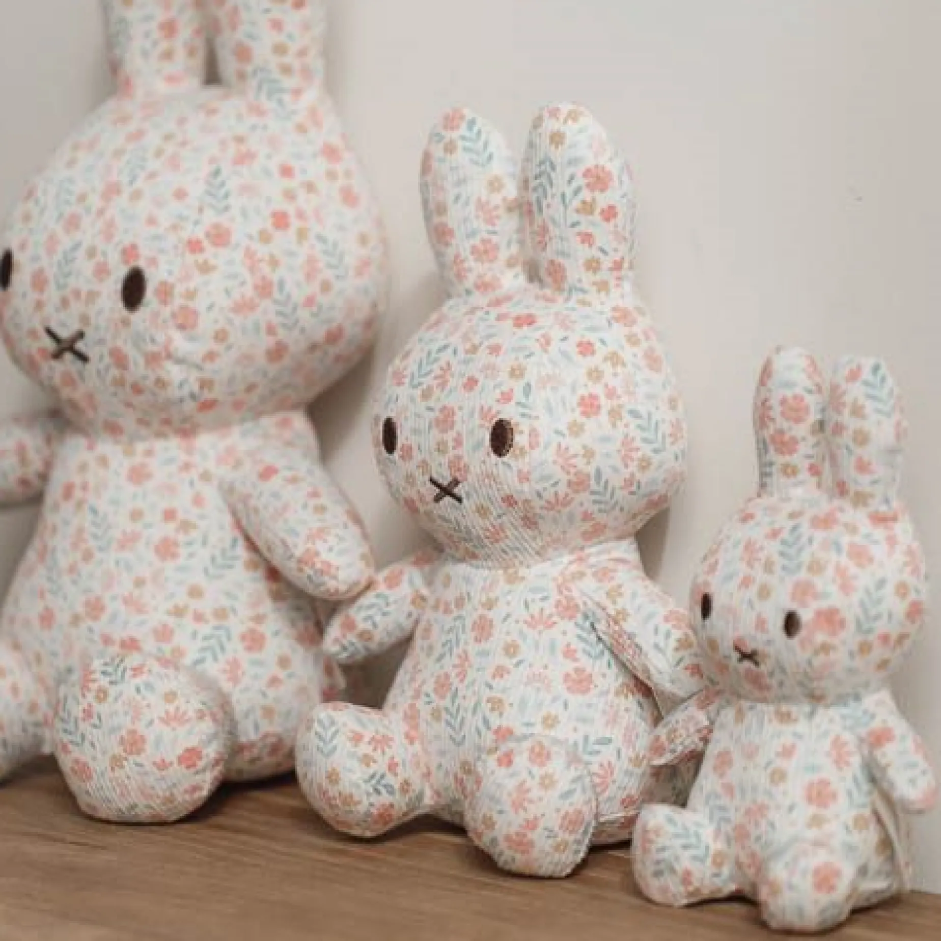 nijntje knuffel all-over print 30 cm - Roze - Lucky Blossom