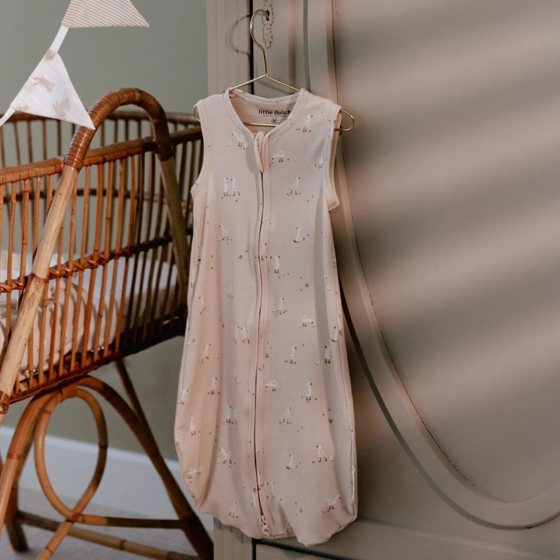 Slaapzak zomer – Beige – Maat 90 cm – Newborn Naturals – Little Goose